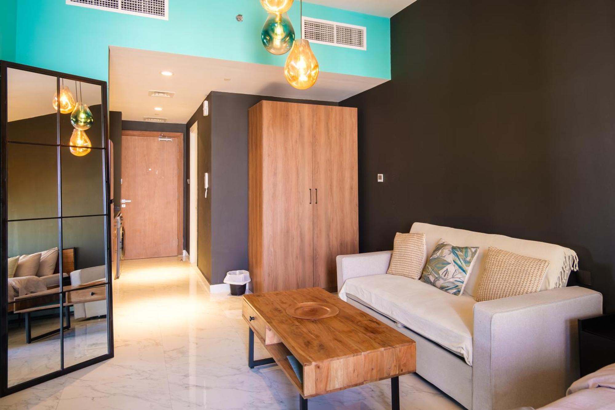 Industrial Chic Retreat Apartment Al Qurayyah Ngoại thất bức ảnh