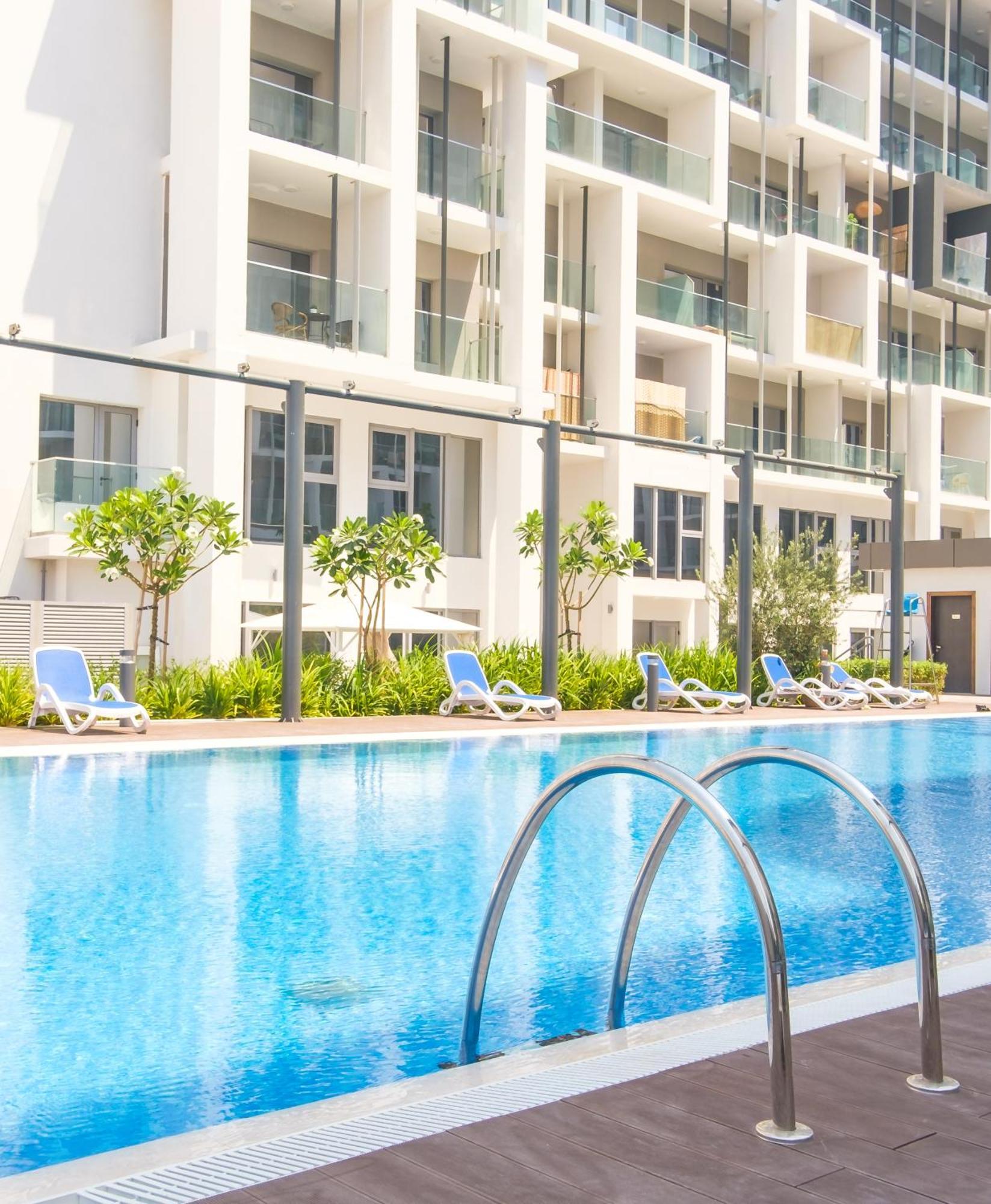 Industrial Chic Retreat Apartment Al Qurayyah Ngoại thất bức ảnh