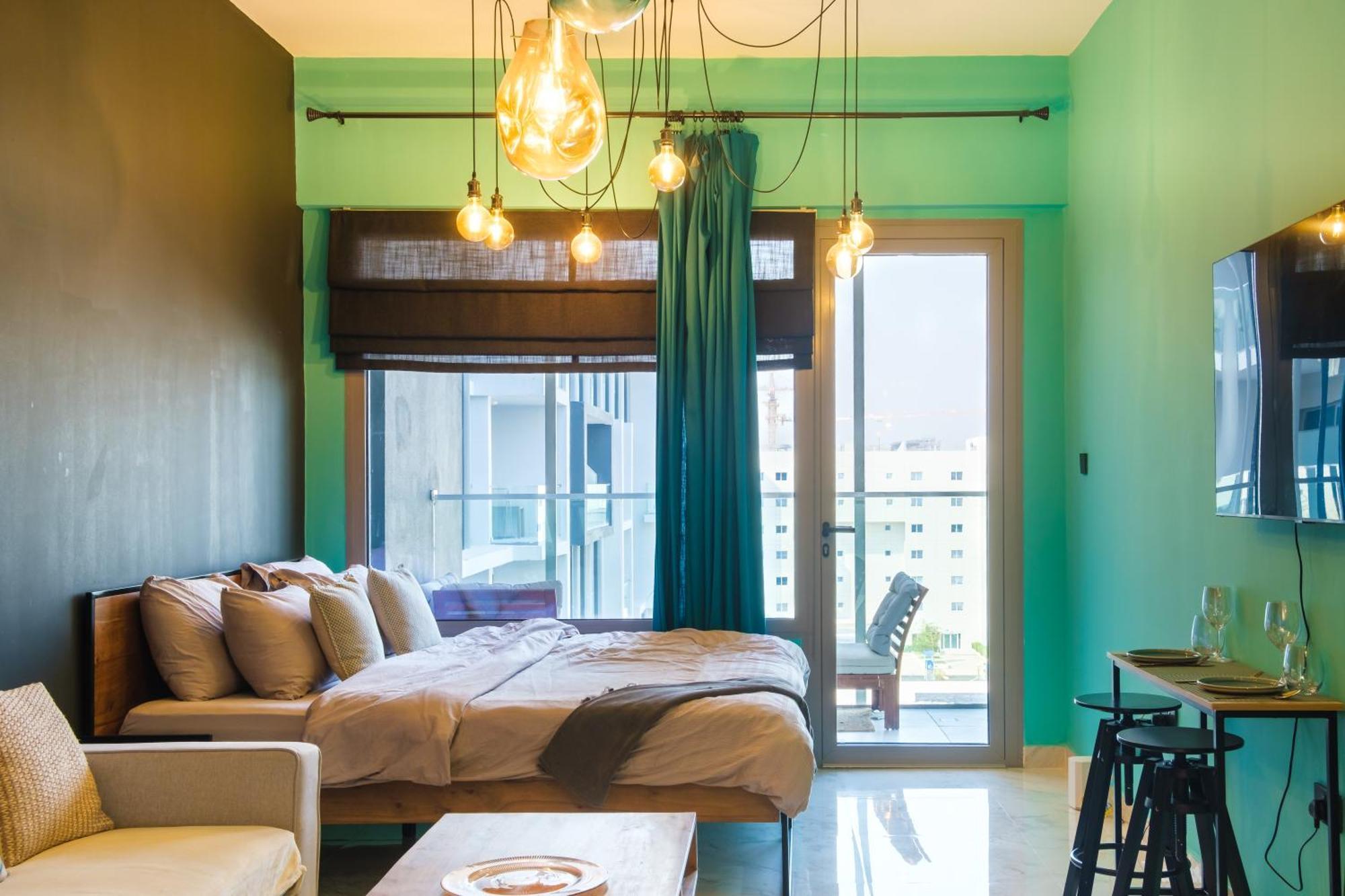Industrial Chic Retreat Apartment Al Qurayyah Ngoại thất bức ảnh