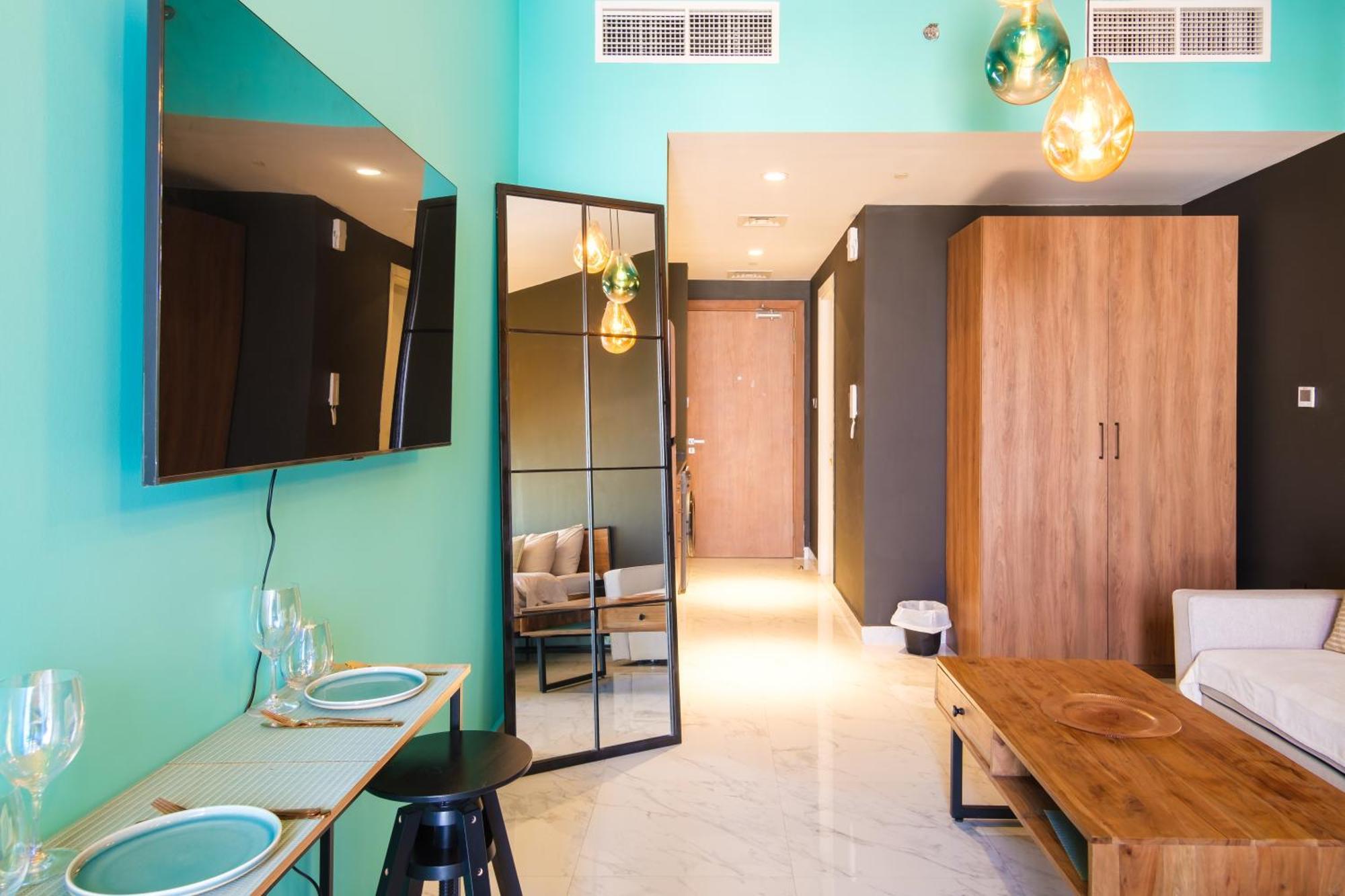 Industrial Chic Retreat Apartment Al Qurayyah Ngoại thất bức ảnh