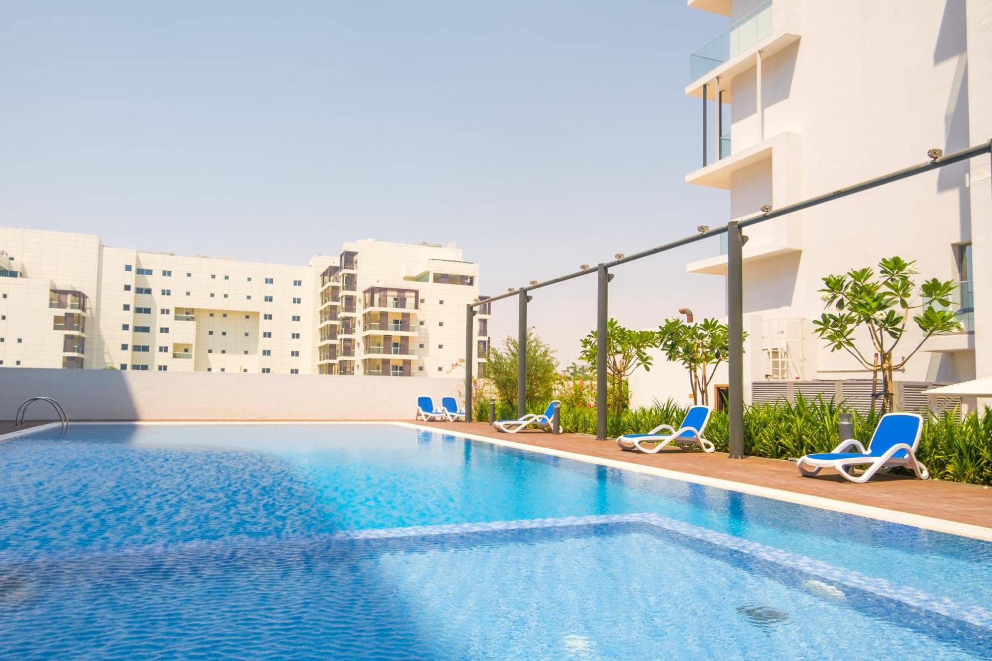 Industrial Chic Retreat Apartment Al Qurayyah Ngoại thất bức ảnh