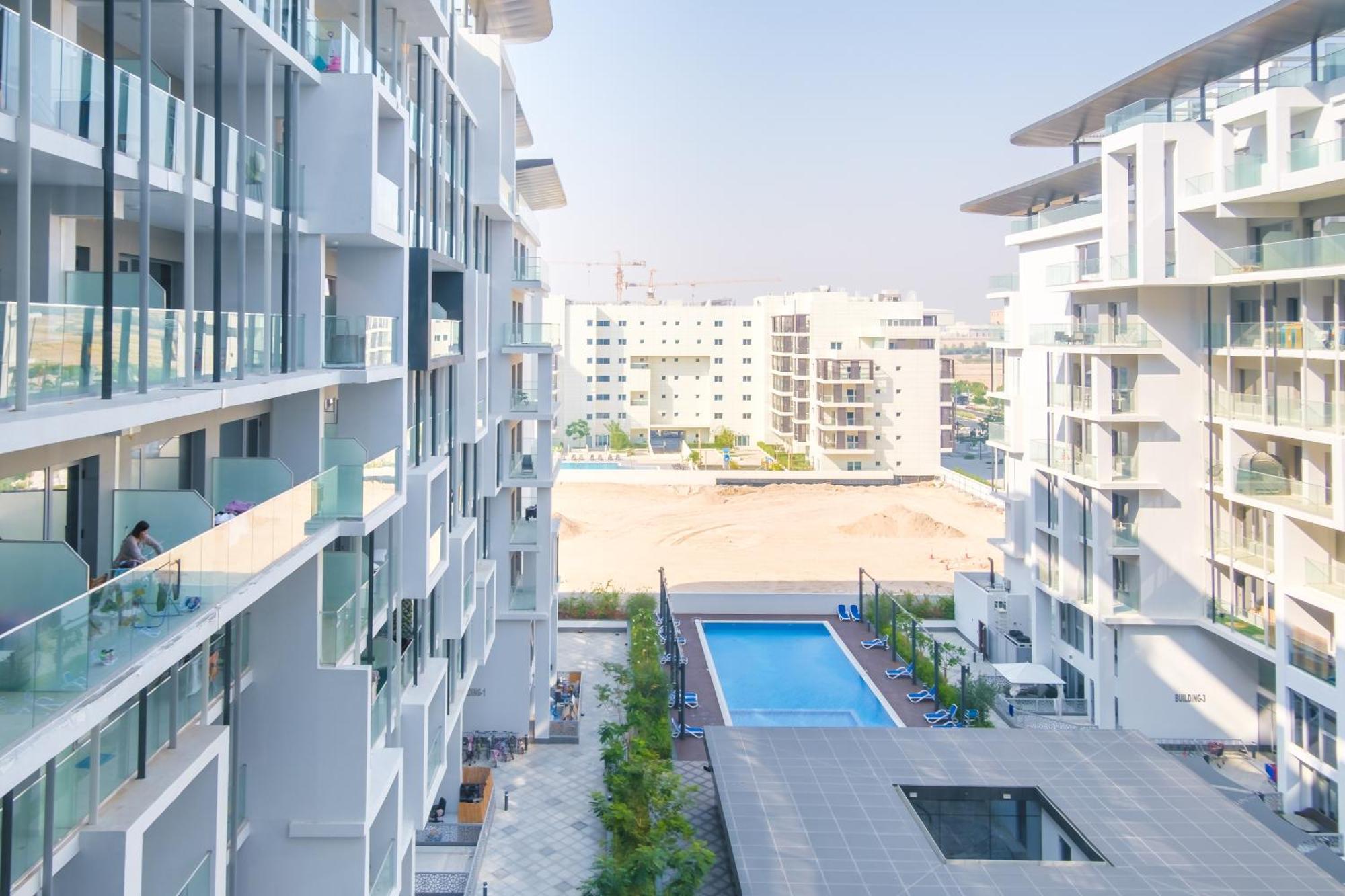 Industrial Chic Retreat Apartment Al Qurayyah Ngoại thất bức ảnh