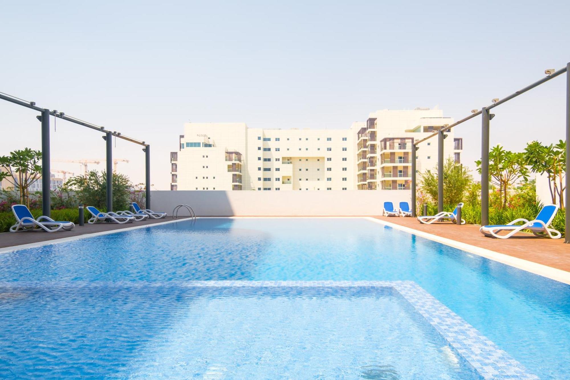 Industrial Chic Retreat Apartment Al Qurayyah Ngoại thất bức ảnh